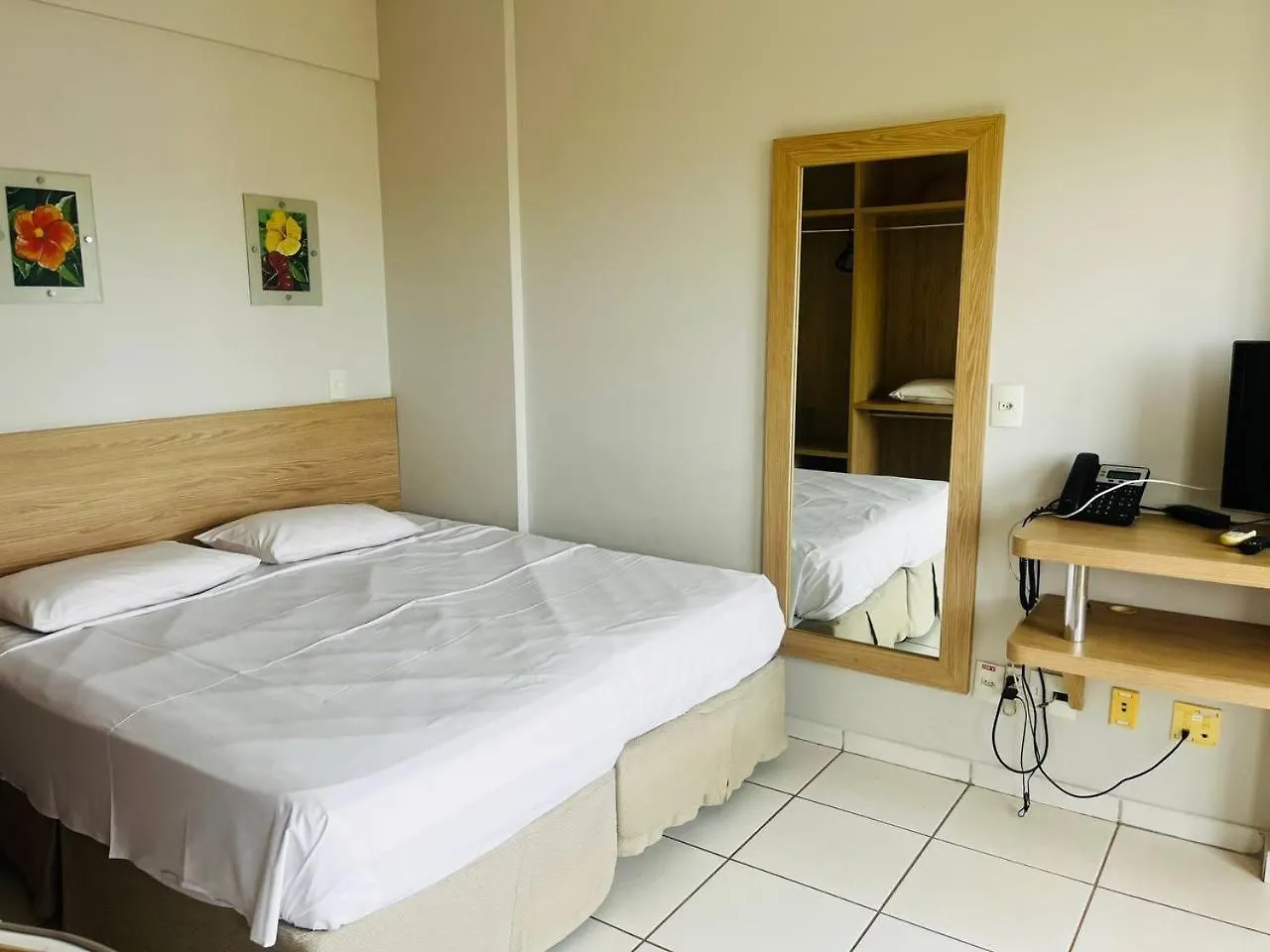 Aconchegante Apto Em Caldas contacts